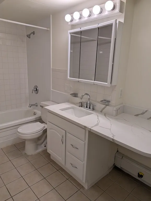 1 bed, 1 bath apartment for rent at 130 Bowdoin St Unit 509, Beacon Hill — photo 5 of 33