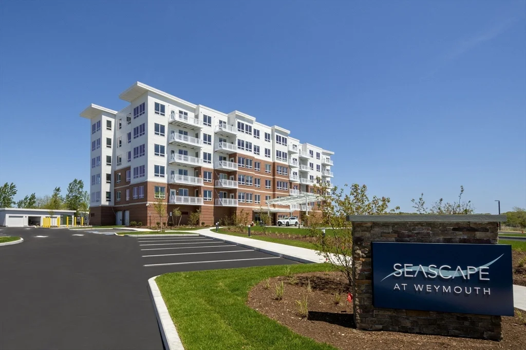2 bed, 2 bath apartment for rent at 130 Broad Reach Unit 409, Weymouth — photo 1 of 42