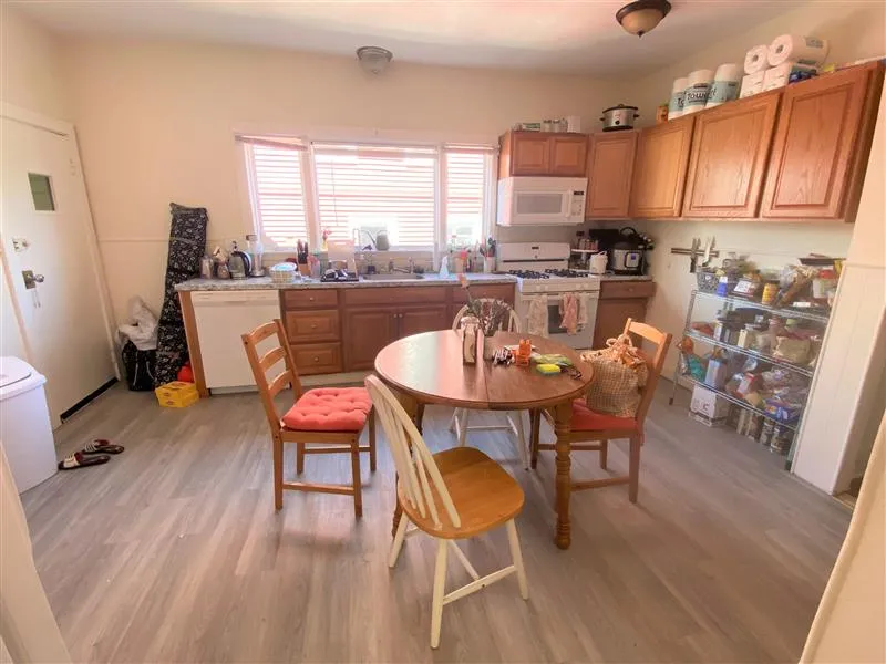 2 bed, 1 bath apartment for rent at 130 Cedar St Unit 2a, Powder House Square — photo 6 of 12