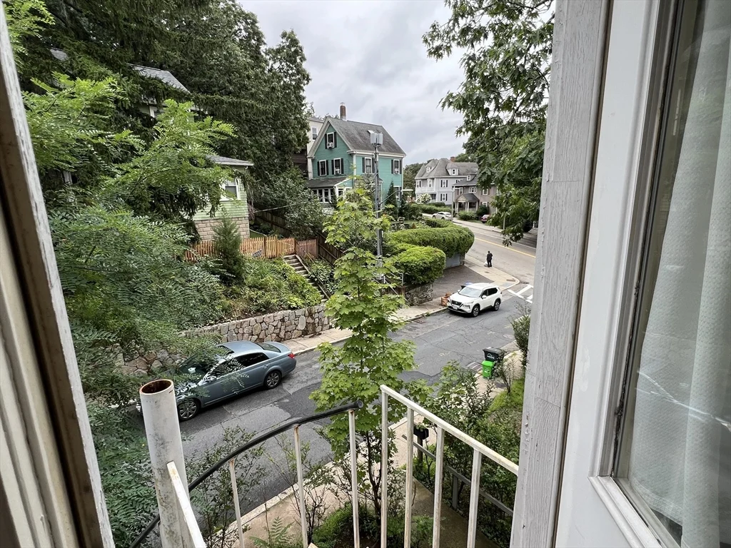 1 bed, 1 bath apartment for rent at 130 Cummins Highway Unit 3, Roslindale — photo 11 of 13
