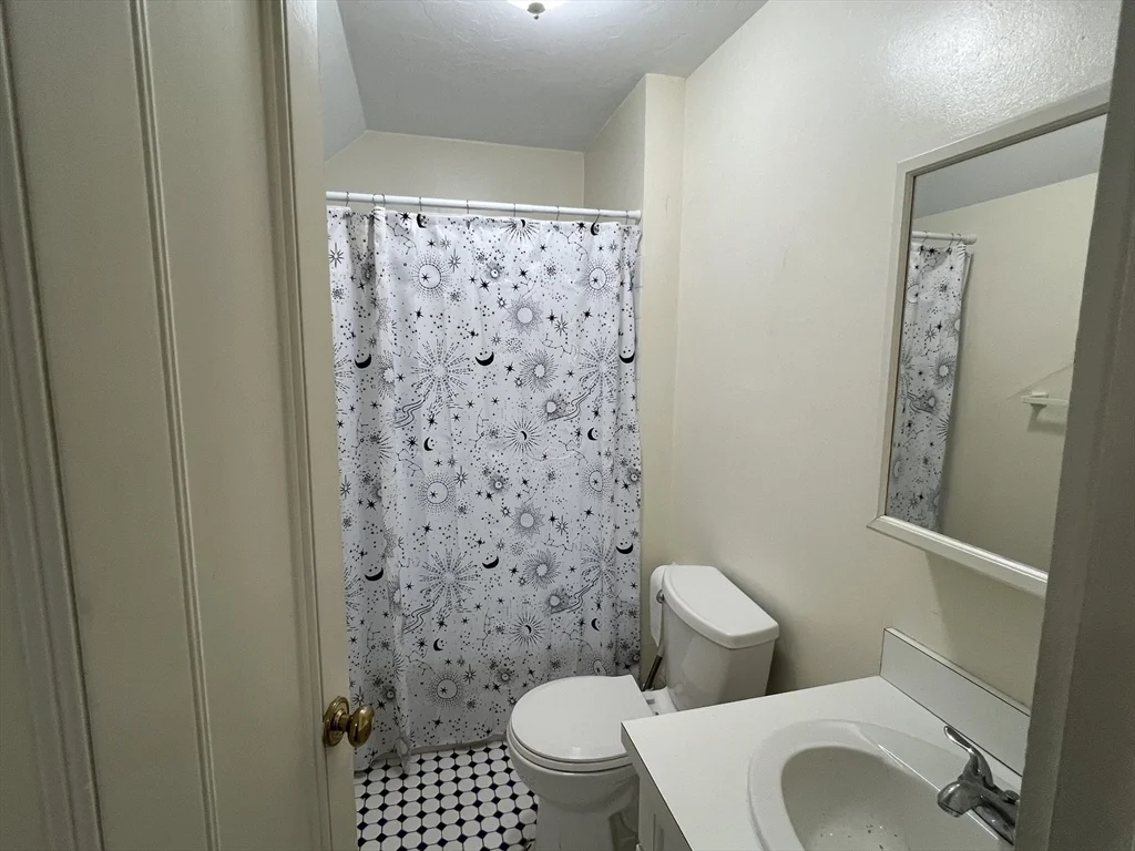 1 bed, 1 bath apartment for rent at 130 Cummins Highway Unit 3, Roslindale — photo 3 of 13