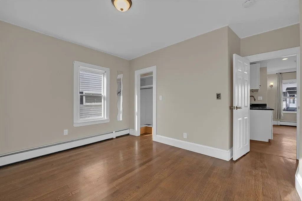 3 bed, 1 bath apartment for rent at 130 Dalton St, Lowell — photo 7 of 13