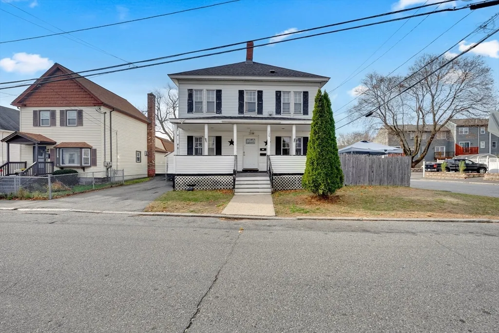 3 bed, 1 bath apartment for rent at 130 Dalton St, Lowell — photo 11 of 13