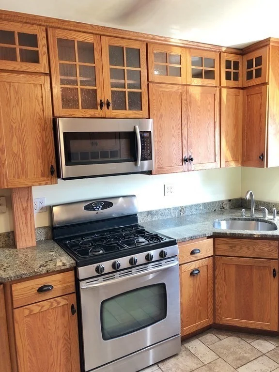 2 bed, 2 bath apartment for rent at 130 Davis Unit 1, Quincy — photo 4 of 19