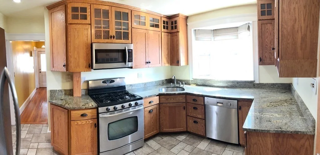 2 bed, 2 bath apartment for rent at 130 Davis Unit 1, Quincy — photo 2 of 19