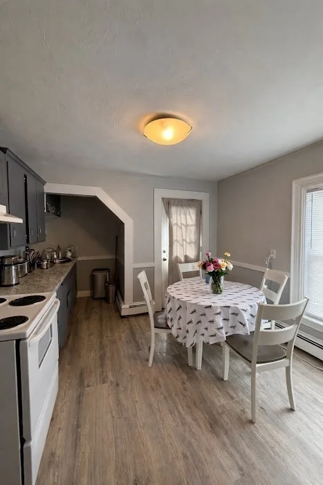 3 bed, 1 bath apartment for rent at 130 Elm St Unit 02, Marlborough — photo 2 of 6