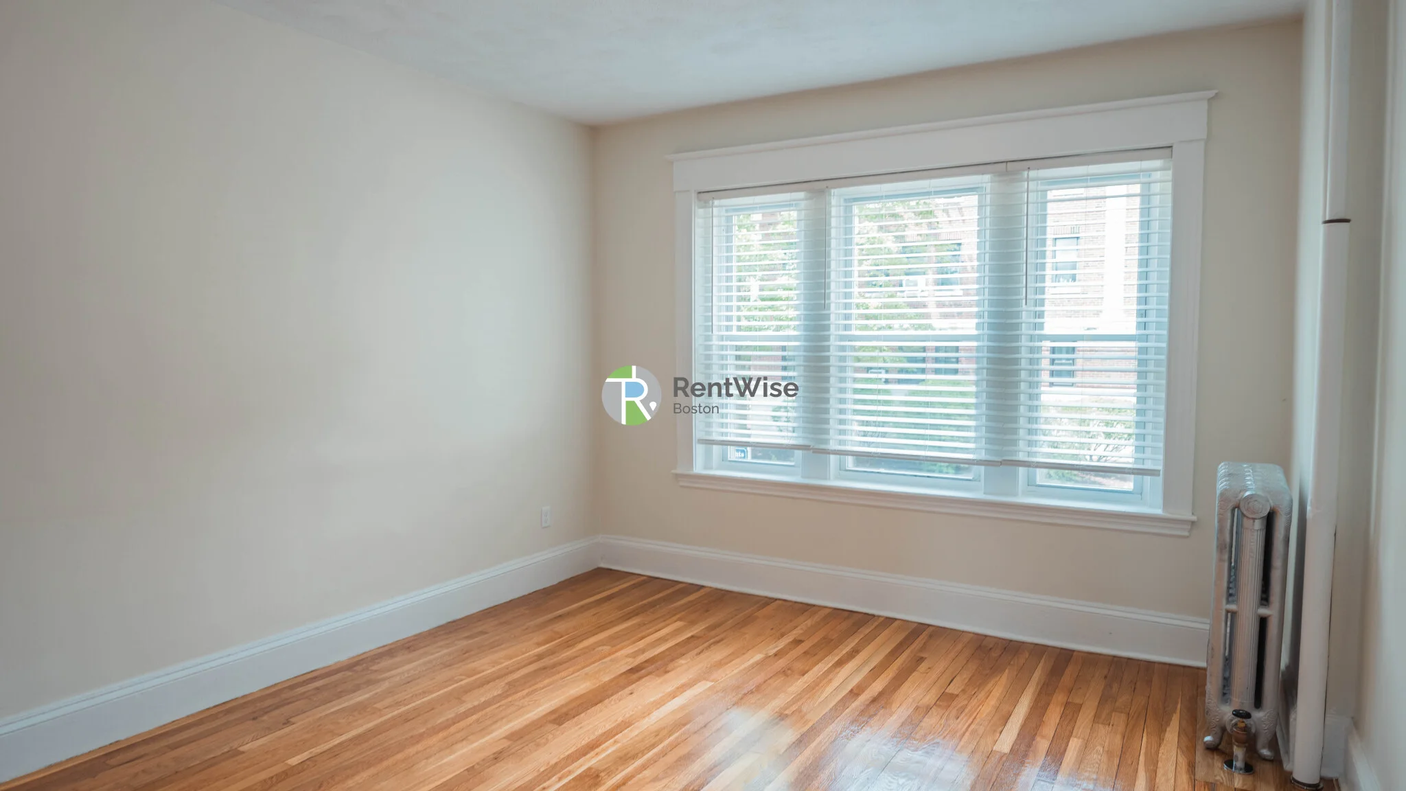 3 bed, 1 bath apartment for rent at 130 Englewood Ave Unit 3, Brighton — photo 6 of 7