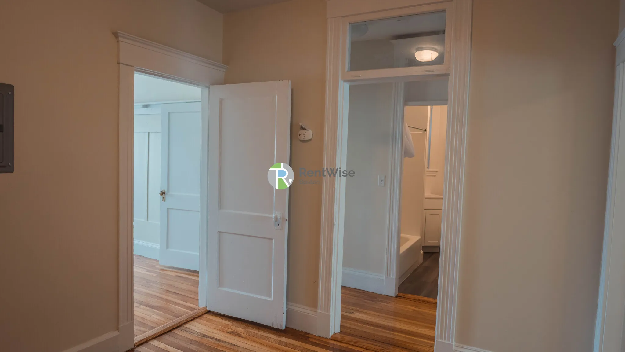 3 bed, 1 bath apartment for rent at 130 Englewood Ave Unit 3, Brighton — photo 3 of 7