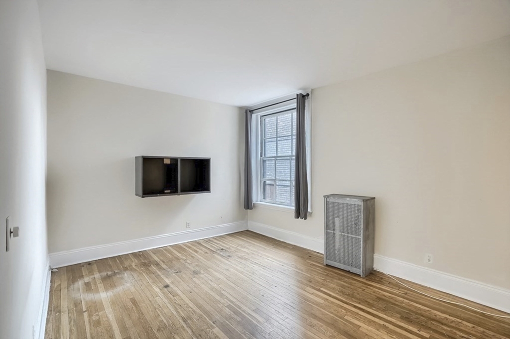 1 bed, 1 bath apartment for rent at 130 Fuller St Unit 6, Coolidge Corner — photo 7 of 9