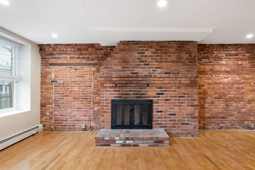 1 bed, 1 bath apartment for rent at 130 Fulton St Unit 16, Waterfront — photo 5 of 22