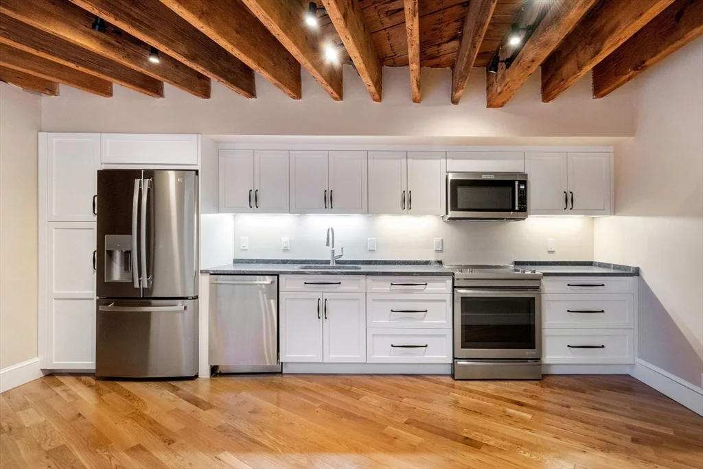1 bed, 1 bath apartment for rent at 130 Fulton St Unit 16, Waterfront — photo 10 of 22