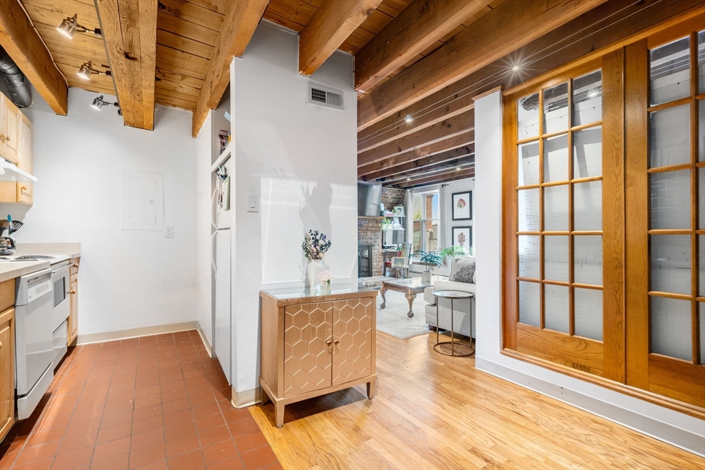 1 bed, 1 bath apartment for rent at 130 Fulton St Unit 19, Waterfront — photo 4 of 15