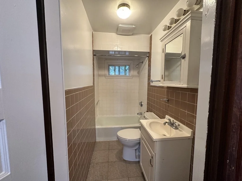 2 bed, 1 bath apartment for rent at 130 Glendale Rd Unit 130, Quincy Center — photo 6 of 8