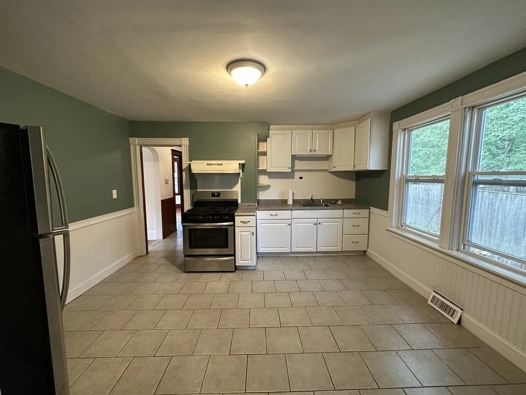 2 bed, 1 bath apartment for rent at 130 Glendale Rd Unit 130, Quincy Center — photo 1 of 8