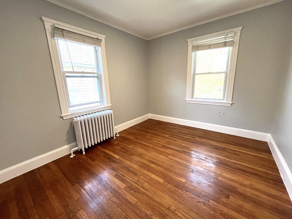 3 bed, 1 bath apartment for rent at 130 Grove St Unit 2, West Roxbury — photo 17 of 27