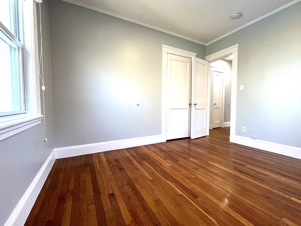 3 bed, 1 bath apartment for rent at 130 Grove St Unit 2, West Roxbury — photo 20 of 27