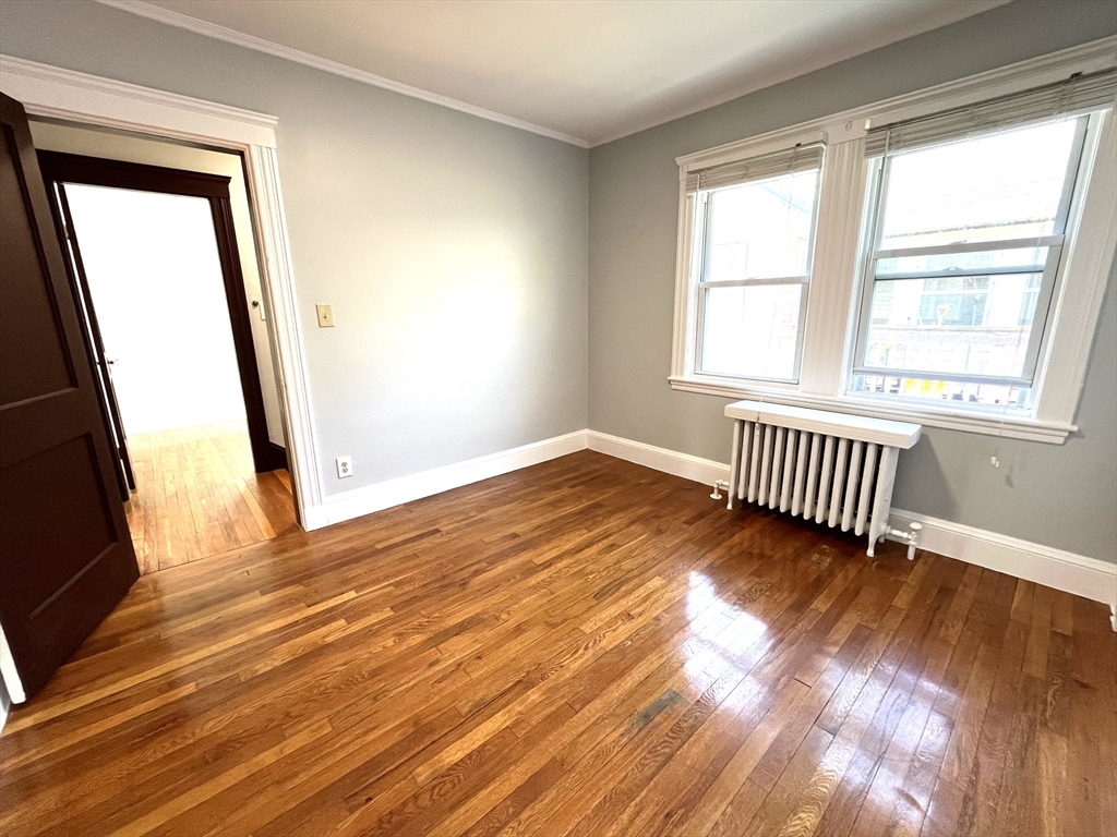 3 bed, 1 bath apartment for rent at 130 Grove St Unit 2, West Roxbury — photo 14 of 27