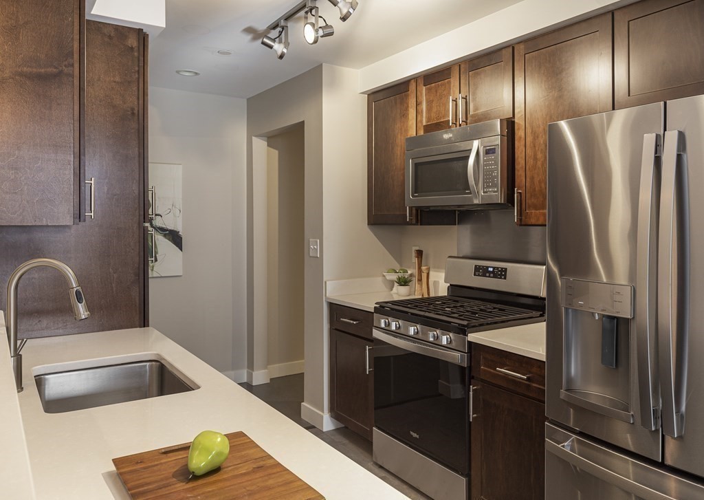 1 bed, 1 bath apartment for rent at 130 John St Unit 243, Lowell — photo 5 of 24