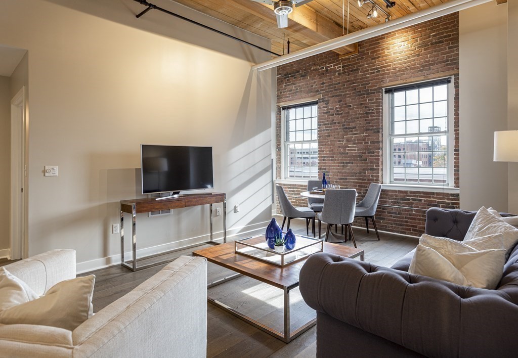 1 bed, 1 bath apartment for rent at 130 John St Unit 243, Lowell — photo 1 of 24