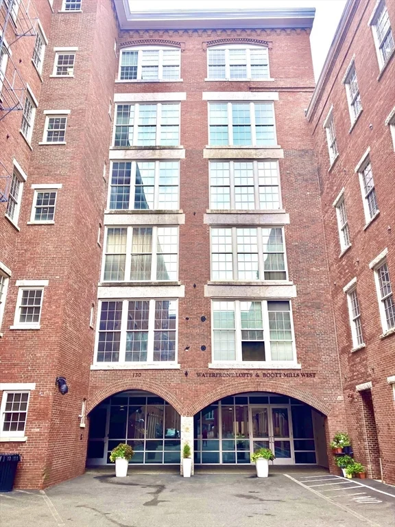 2 bed, 2 bath apartment for rent at 130 John St Unit 355, Lowell — photo 1 of 34