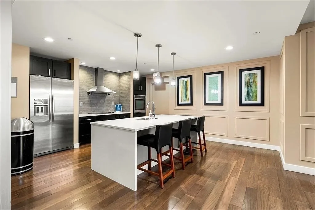 2 bed, 2 bath apartment for rent at 130 John St Unit 459, Downtown — photo 31 of 42