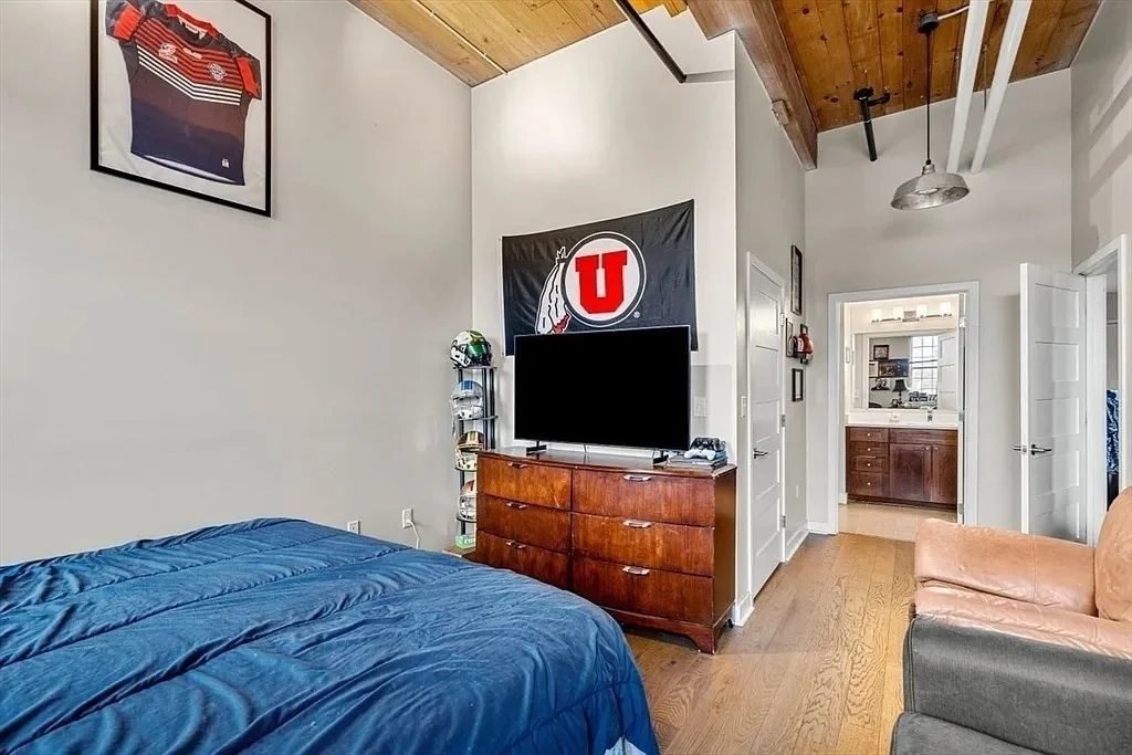2 bed, 2 bath apartment for rent at 130 John St Unit 459, Downtown — photo 15 of 42