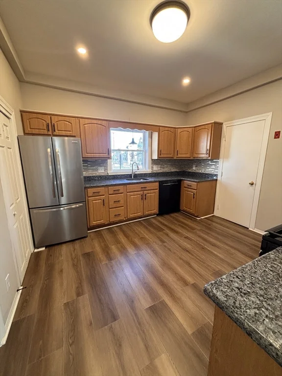 4 bed, 2 bath apartment for rent at 130 Linden Ave Unit 130, Malden — photo 3 of 19