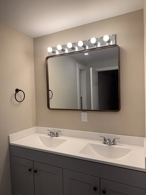 4 bed, 2 bath apartment for rent at 130 Linden Ave Unit 130, Malden — photo 10 of 19
