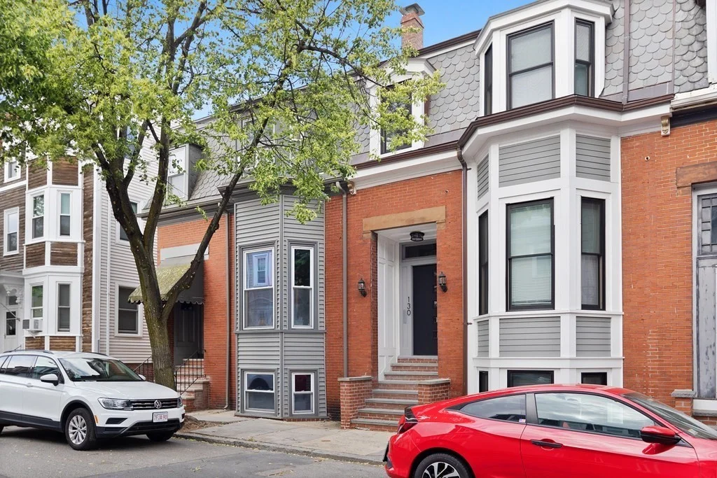4 bed, 2 bath apartment for rent at 130 M St Unit 1, South Boston