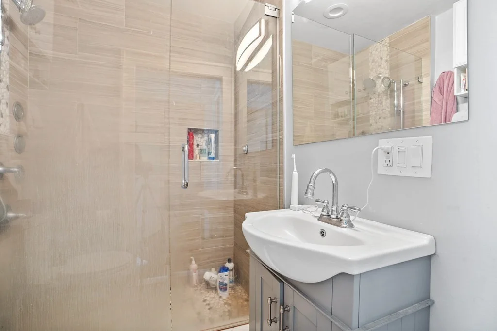 2 bed, 1 bath apartment for rent at 130 M St Unit 2, South Boston — photo 8 of 8