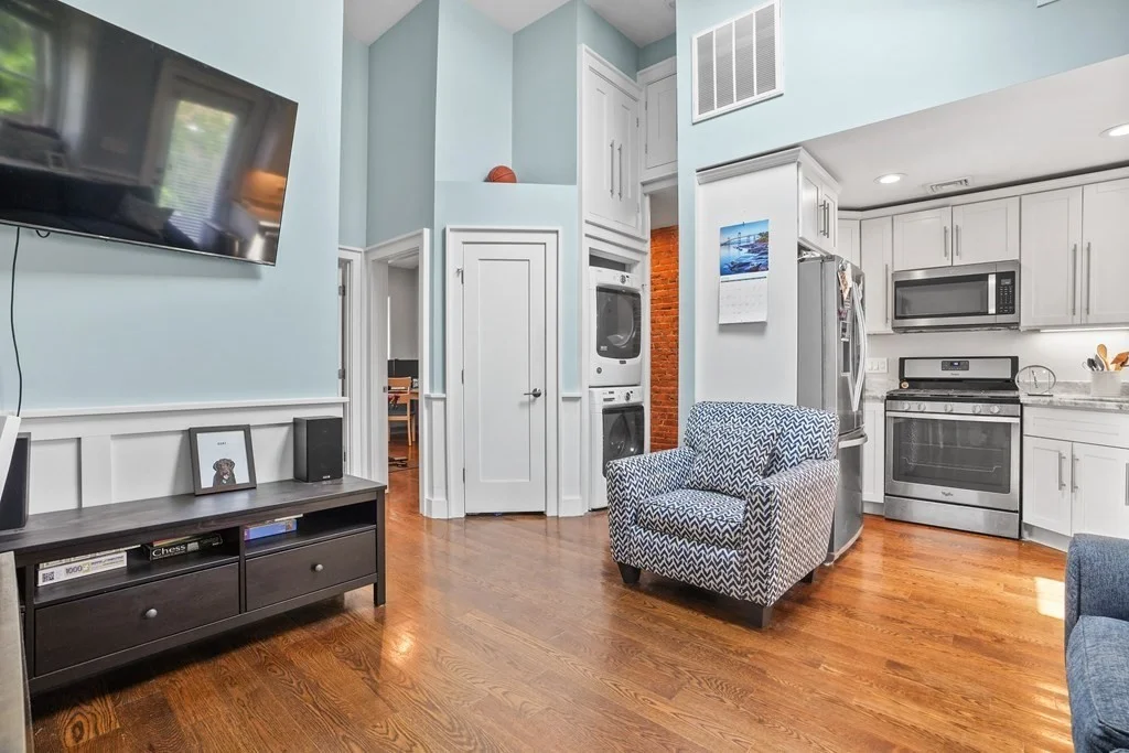 2 bed, 1 bath apartment for rent at 130 M St Unit 2, South Boston