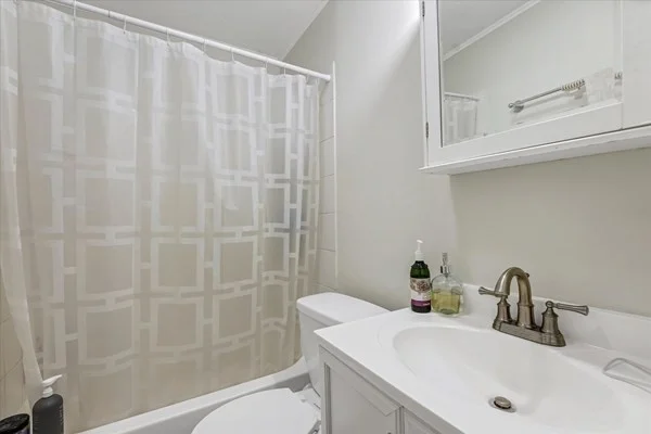 1 bed, 1 bath apartment for rent at 130 Myrtle St Unit 1F, Beacon Hill — photo 4 of 5