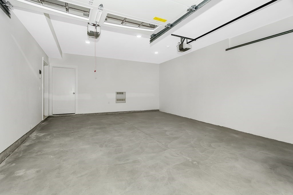3 bed, 2 bath apartment for rent at 130 Newton Unit 130, Brighton — photo 17 of 17