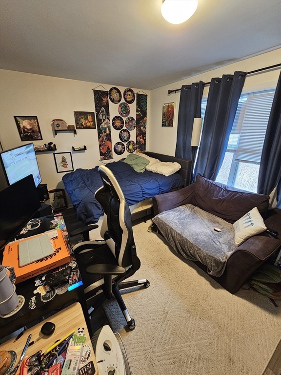 3 bed, 1 bath apartment for rent at 130 Norfolk St Unit 130, Worcester — photo 9 of 17