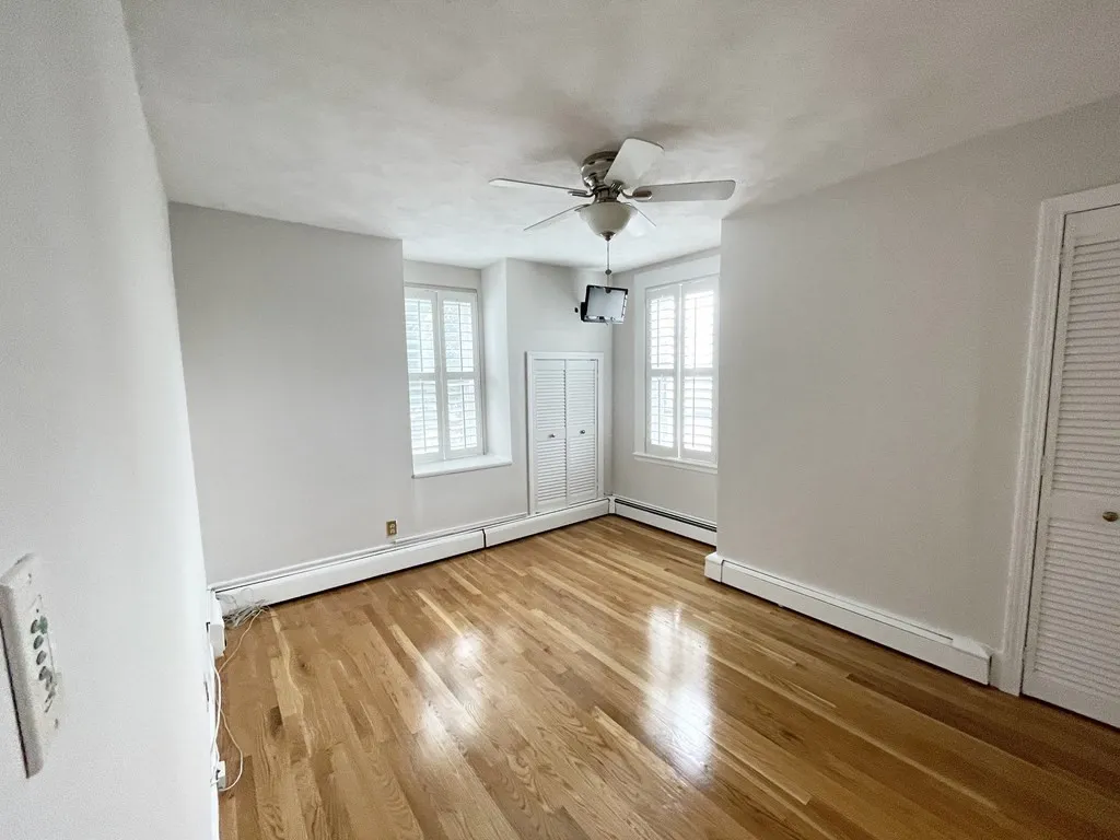 5 bed, 2 bath apartment for rent at 130 P Unit 2, Boston — photo 12 of 23