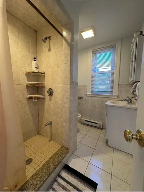 3 bed, 2 bath apartment for rent at 130 Taylor St Unit 130, Quincy — photo 13 of 14