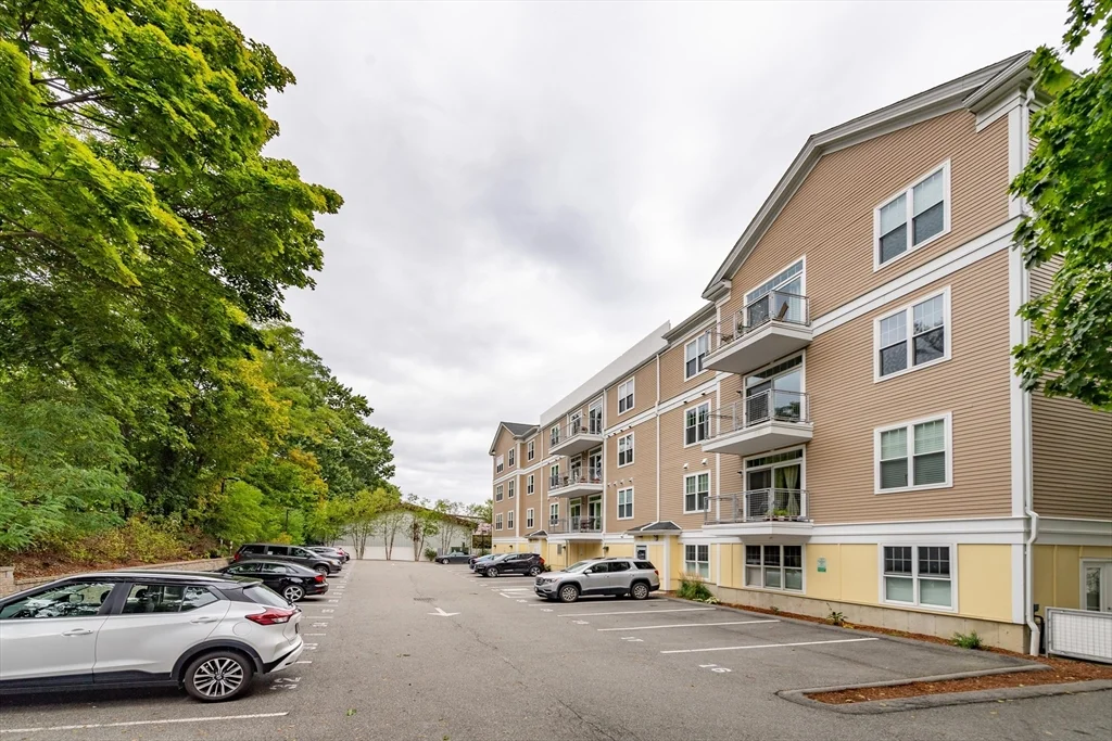 2 bed, 2 bath apartment for rent at 130 Tremont St Unit 306, Melrose — photo 15 of 16