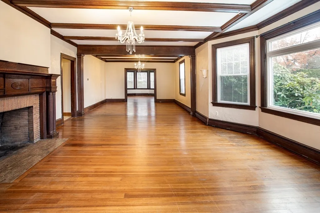 2 bed, 1 bath apartment for rent at 130 Underwood St Unit 1, Fall River