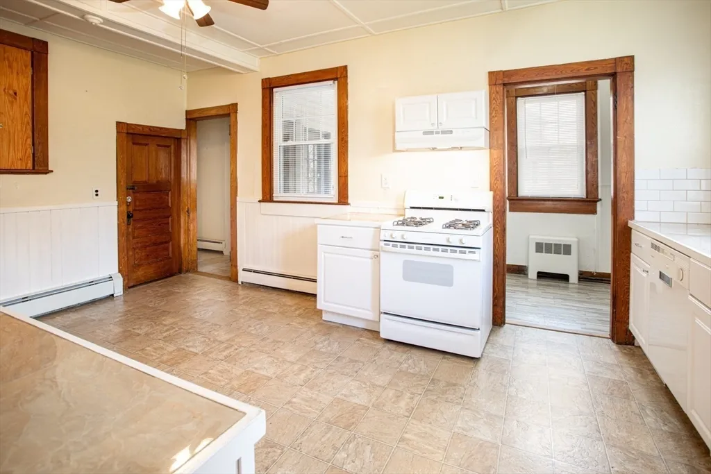 2 bed, 1 bath apartment for rent at 130 Underwood St Unit 1, Fall River — photo 12 of 23