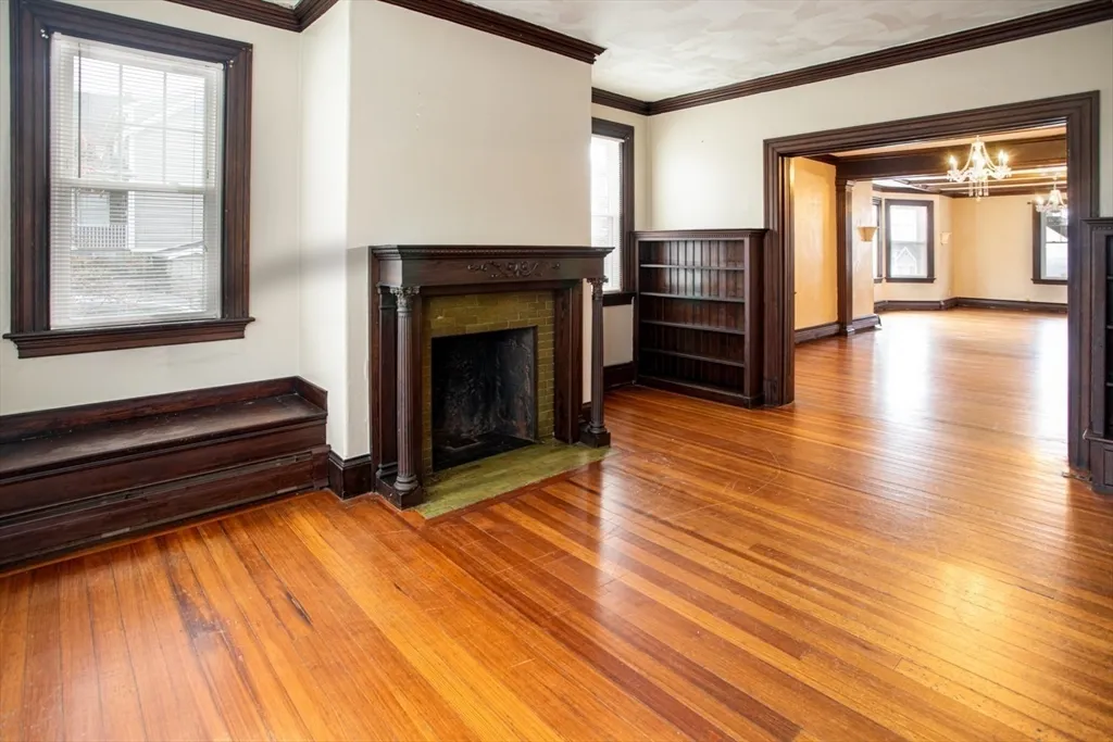 2 bed, 1 bath apartment for rent at 130 Underwood St Unit 1, Fall River — photo 6 of 23