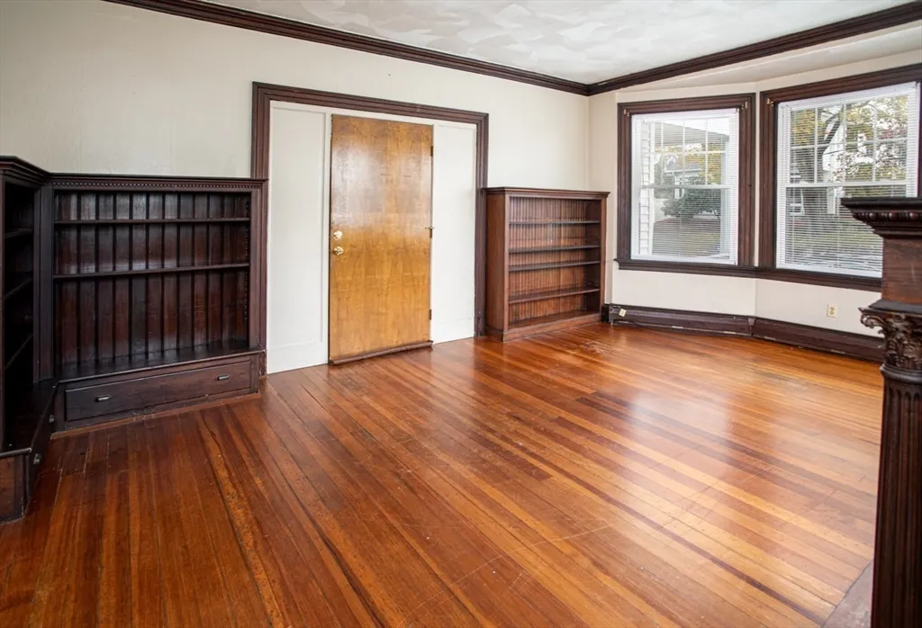 2 bed, 1 bath apartment for rent at 130 Underwood St Unit 1, Fall River — photo 8 of 23