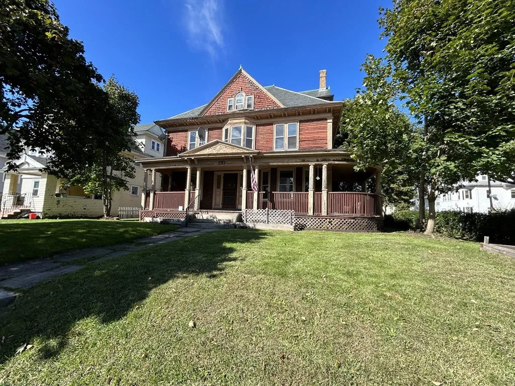 4 bed, 1 bath apartment for rent at 130 Vernon St Unit 1, Worcester