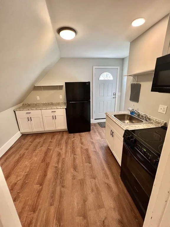 1 bed, 1 bath apartment for rent at 130 Vernon St Unit 2, Worcester — photo 3 of 9