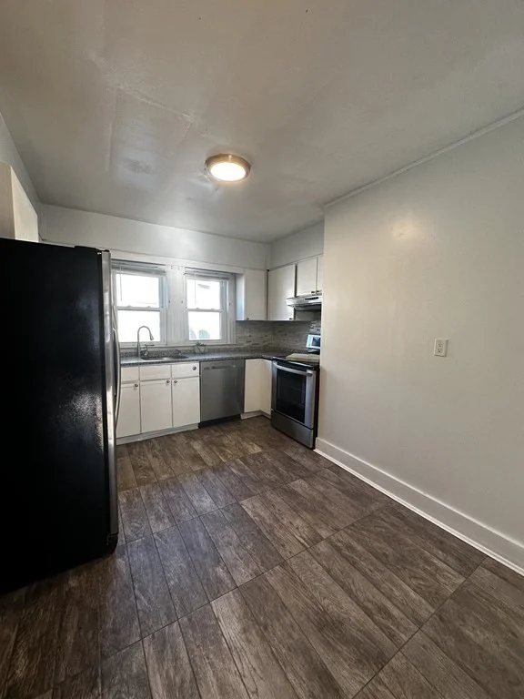 3 bed, 1 bath apartment for rent at 130 Walker Rd Unit 2, Swampscott — photo 27 of 28