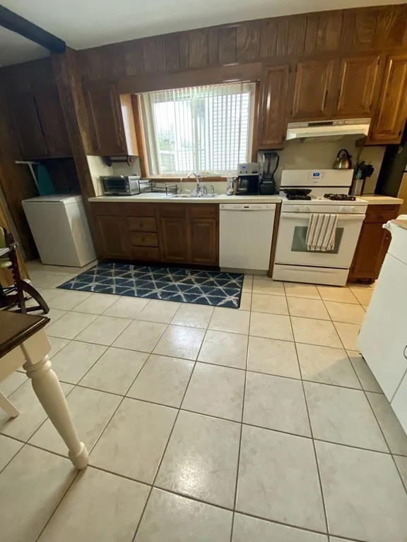 2 bed, 1 bath apartment for rent at 130 White St Unit 1, Waverley — photo 11 of 35