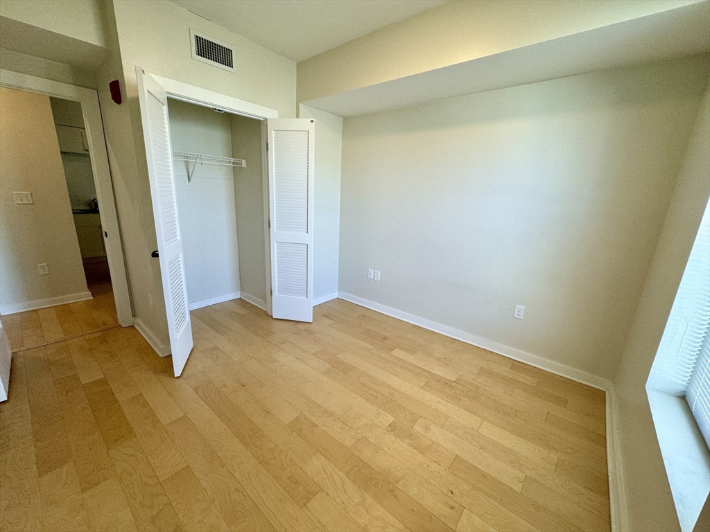 2 bed, 1 bath apartment for rent at 1301 Blue Hill Ave Unit 401, Mattapan — photo 8 of 16