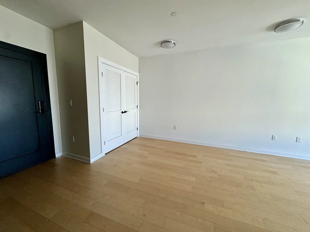 2 bed, 1 bath apartment for rent at 1301 Blue Hill Ave Unit 408, Mattapan — photo 3 of 9