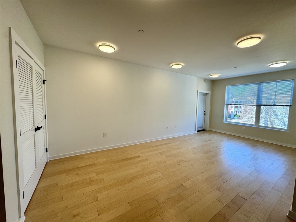 2 bed, 1 bath apartment for rent at 1301 Blue Hill Ave Unit 508, Boston — photo 4 of 17