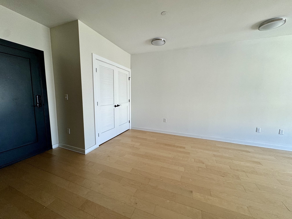 2 bed, 1 bath apartment for rent at 1301 Blue Hill Ave Unit 508, Boston — photo 3 of 17