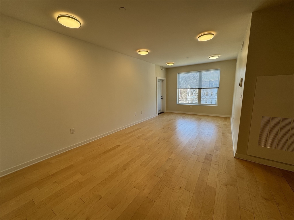 2 bed, 1 bath apartment for rent at 1301 Blue Hill Ave Unit 508, Boston — photo 5 of 17